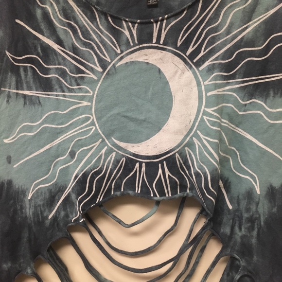 URBAN OUTFITTERS Truly Madly Coachella Crop Top - Picture 6 of 6